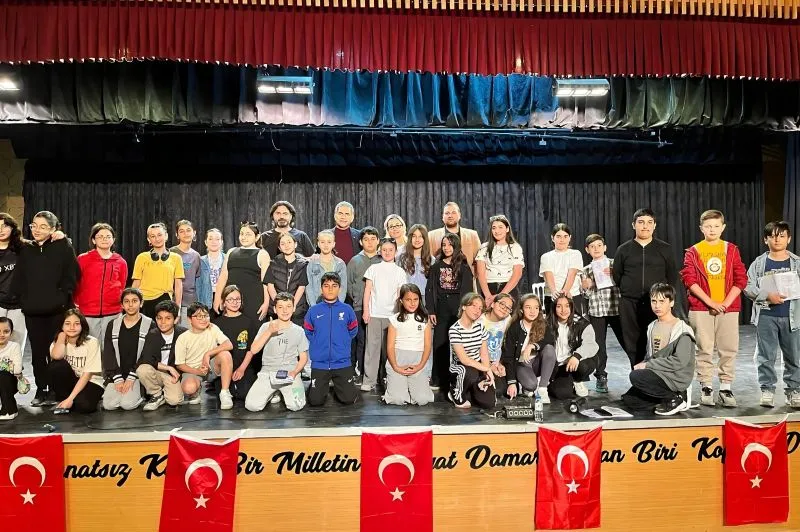 Gemlik’te 1470 Öğrenci Sanatla Buluşuyor