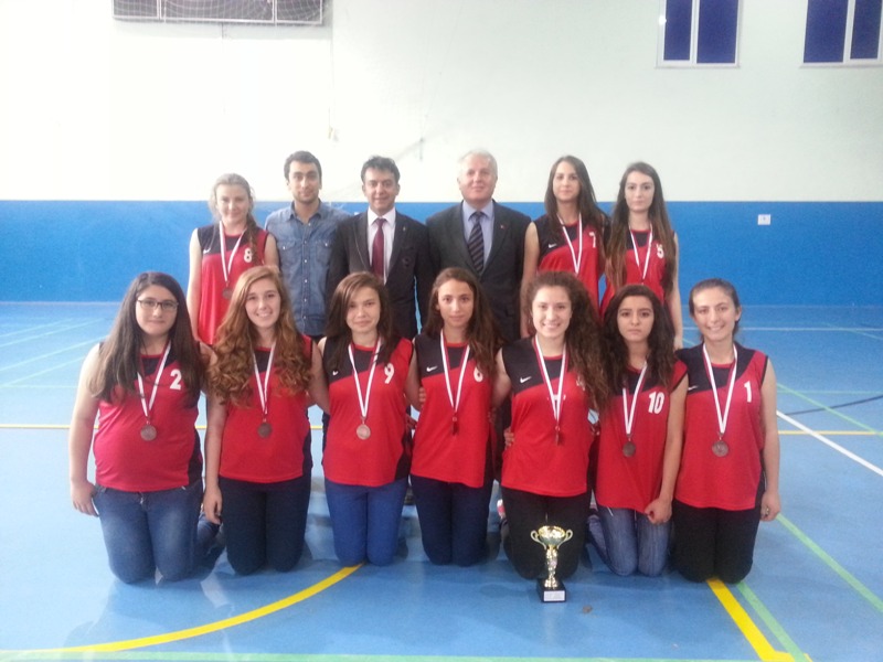 Umurbey Celal Bayar Sağlık Meslek Lisesi İl Üçüncüsü